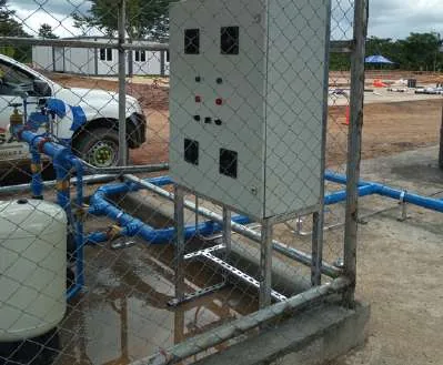 Instalación de panel de control y sistema hidroneumático